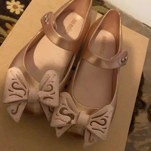 Used mini Melissa size 9